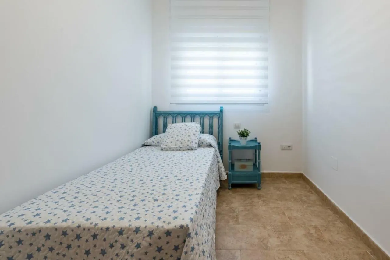 Comfortable, Close To The Beach, Pool, New, Paddle Rincón de la Victoria Lägenhet